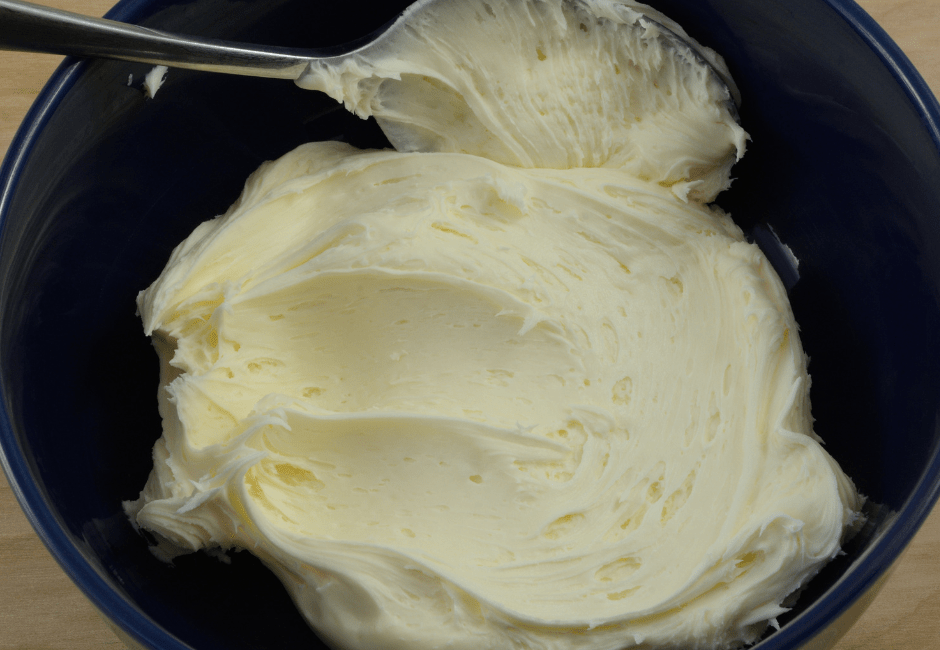 vegan frosting recipe image of frosting